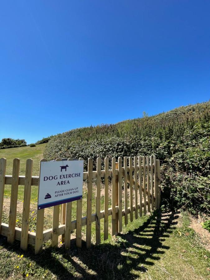 Croyde Bay Hotel Or Self Catering Buitenkant foto