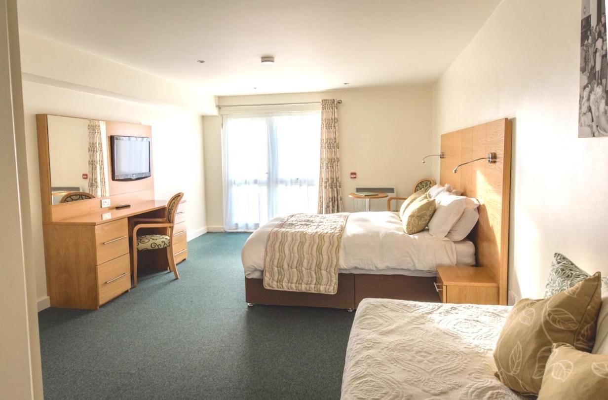 Croyde Bay Hotel Or Self Catering Buitenkant foto