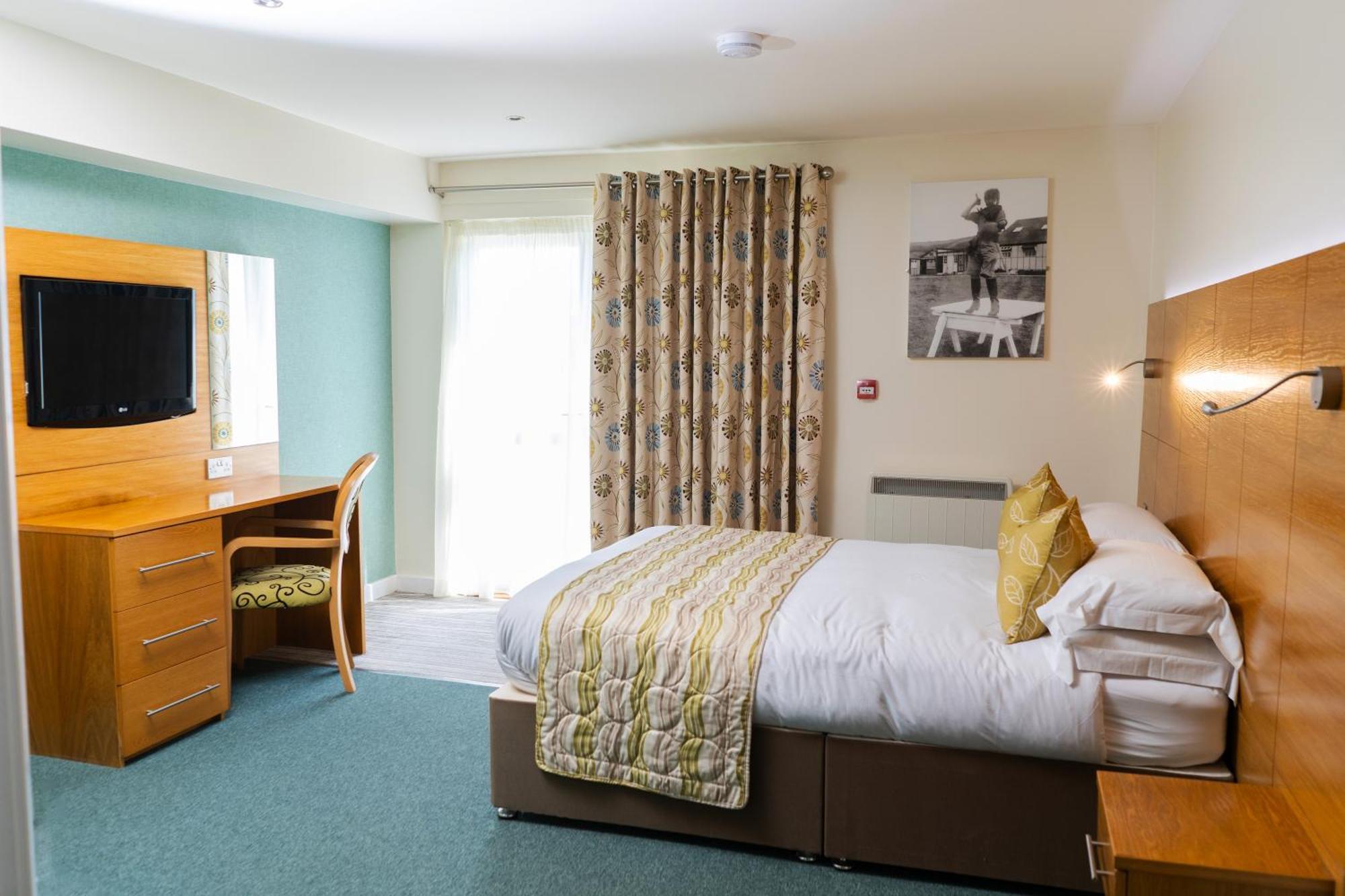 Croyde Bay Hotel Or Self Catering Buitenkant foto